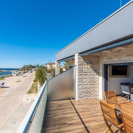 Villa Punta Mulino Lovrečica Eksteriør billede