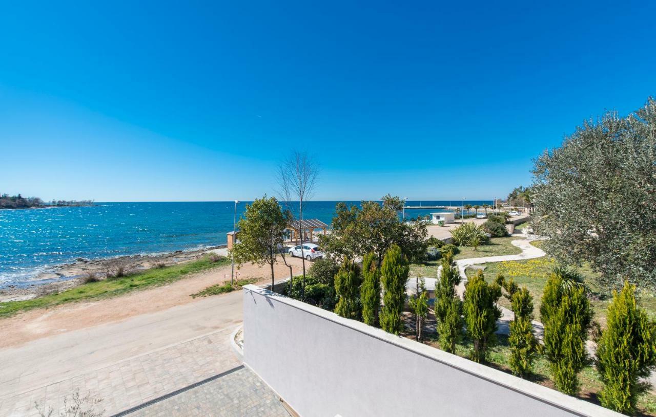 Villa Punta Mulino Lovrečica Eksteriør billede