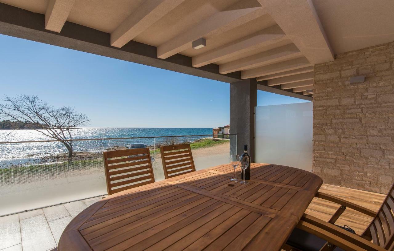 Villa Punta Mulino Lovrečica Eksteriør billede