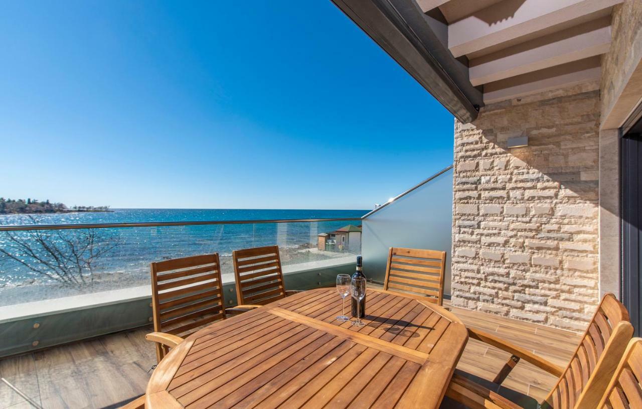 Villa Punta Mulino Lovrečica Eksteriør billede
