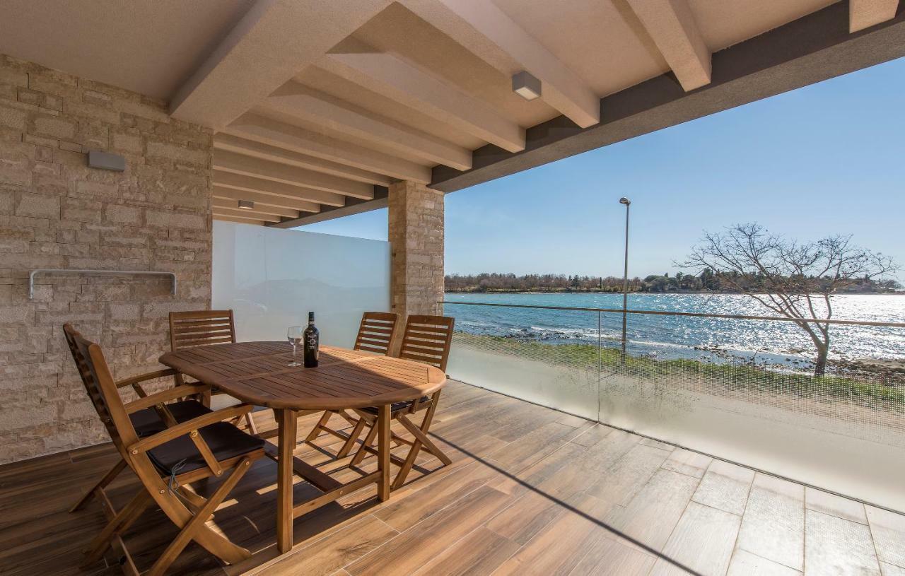 Villa Punta Mulino Lovrečica Eksteriør billede