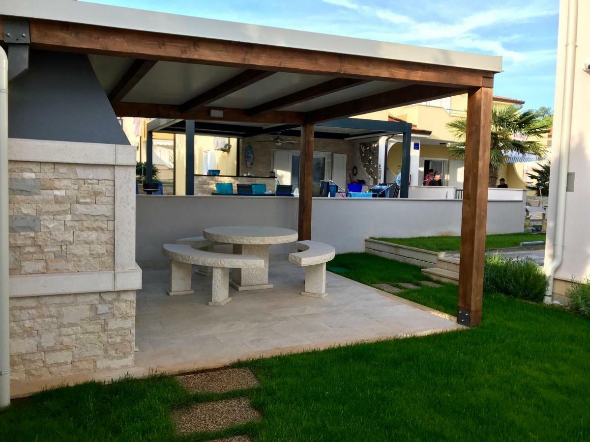 Villa Punta Mulino Lovrečica Eksteriør billede