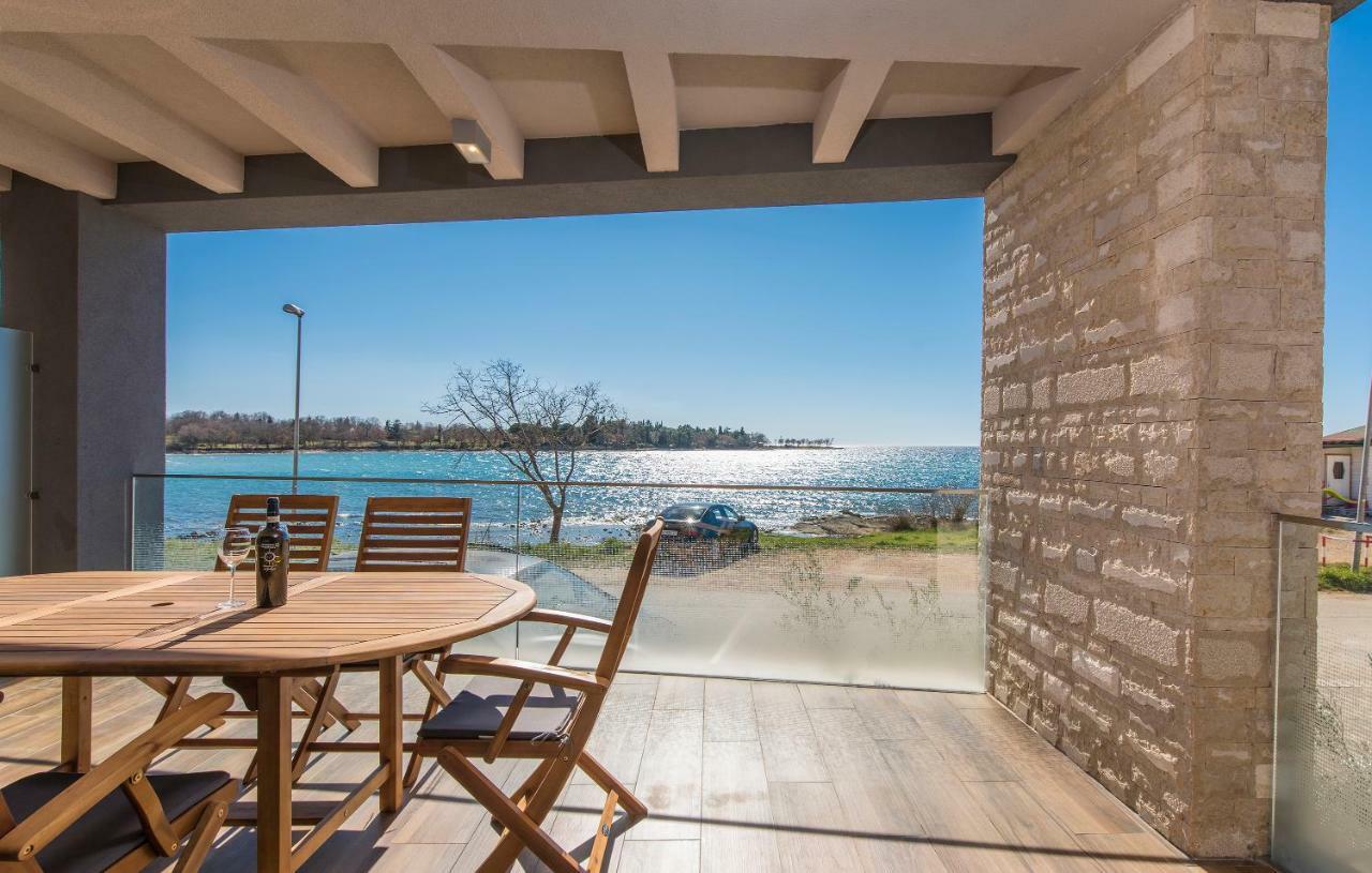 Villa Punta Mulino Lovrečica Eksteriør billede